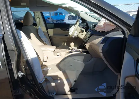 2015 Nissan Rogue Sv z USA, uszkodzony, nr VIN 5N1AT2MV9FC788664